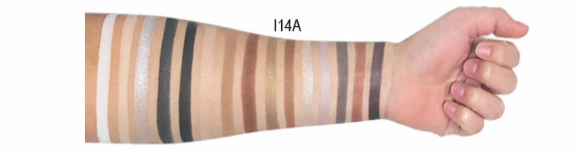 LA TOXICA : 15 SHADE EYESHADOW PALETTE