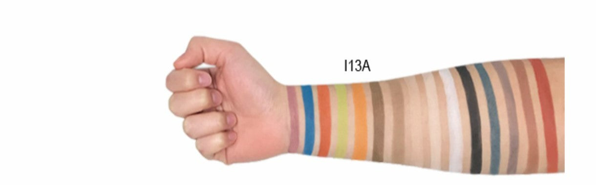 LA TOXICA : 15 SHADE EYESHADOW PALETTE
