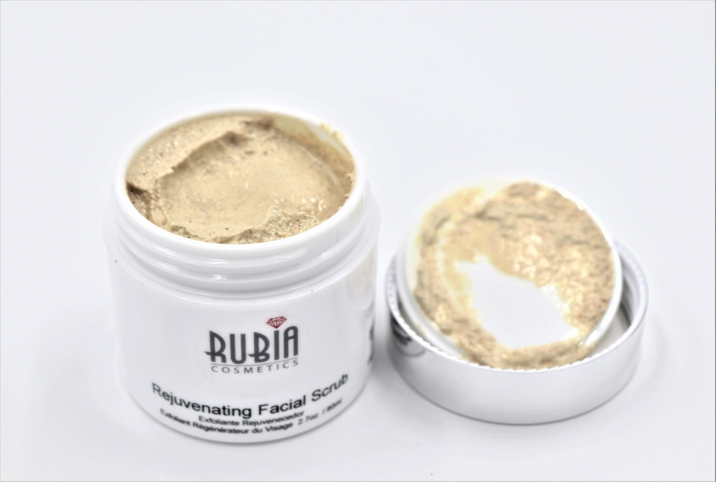 REJUVENATING FACIAL SCRUB